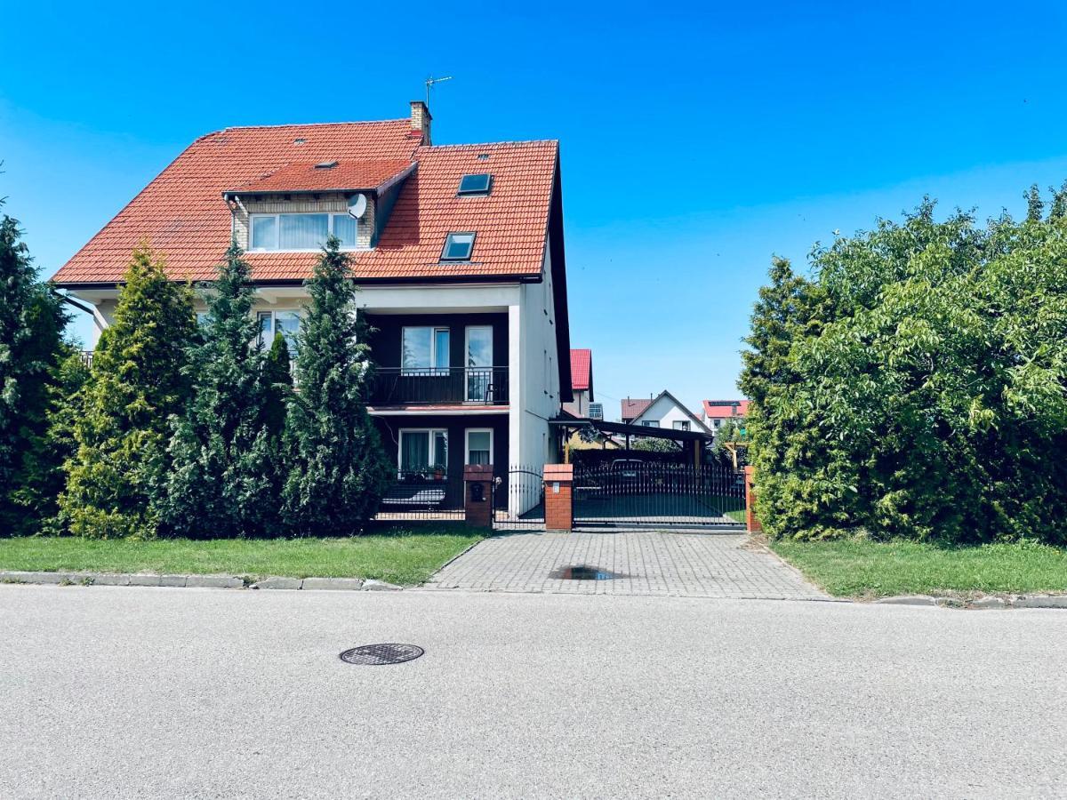Ferienwohnung Dom Wczasowy Riviera Ustronie Morskie Exterior foto
